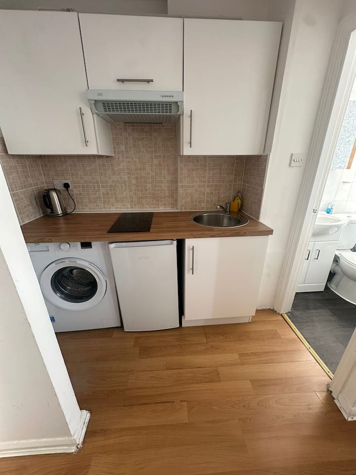 Chic Chelsea Studio Near Sloane Square - 倫敦