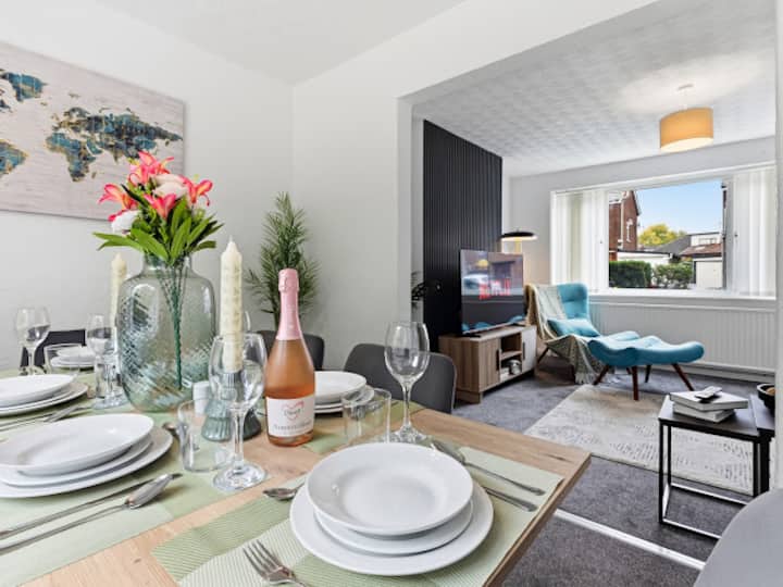 Stylish Manchester Stay | Co-op Live & Etihad - Oldham