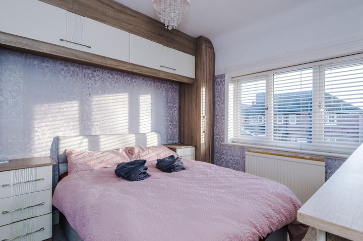 Spacious 3br Home | Long Stays & Contractors - Oldham