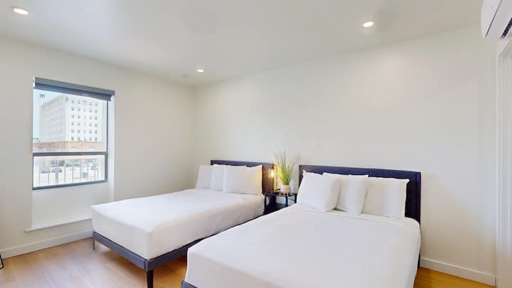 2br/2ba Beach Block Condo W/pool & Balcony #11 - Ocean City, NJ