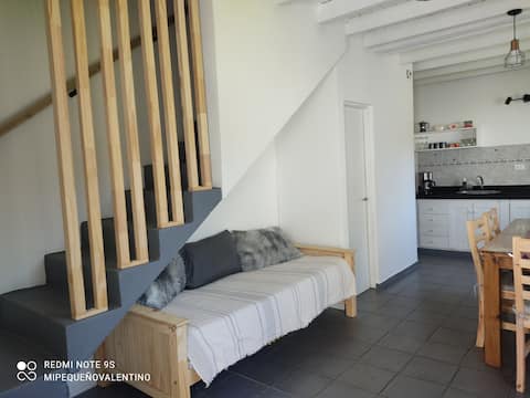 Propiedad de Airbnb exitosa: Bright house 2 blocks from the sea en Zacagnini Jose Manuel