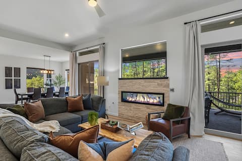 Hot Tub Lodge | Game Room + Pines | Near Downtown