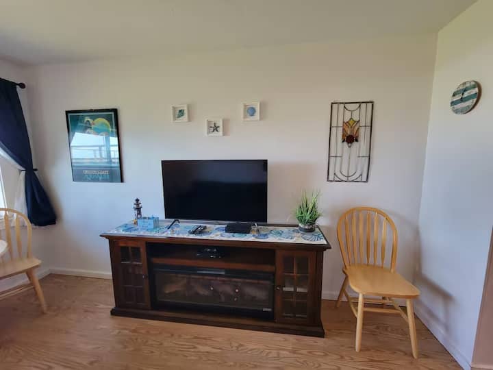 Oceanfront #101 Condo King 1 Bedroom - Cannon Beach, OR