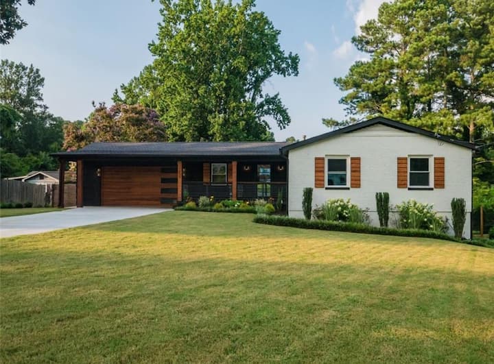 Sweet Home In Smyrna - Smyrna, GA