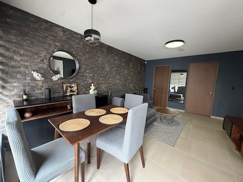 Popular Airbnb listing: Modern apartment with private roof near Palacio and GNP in Iztacalco