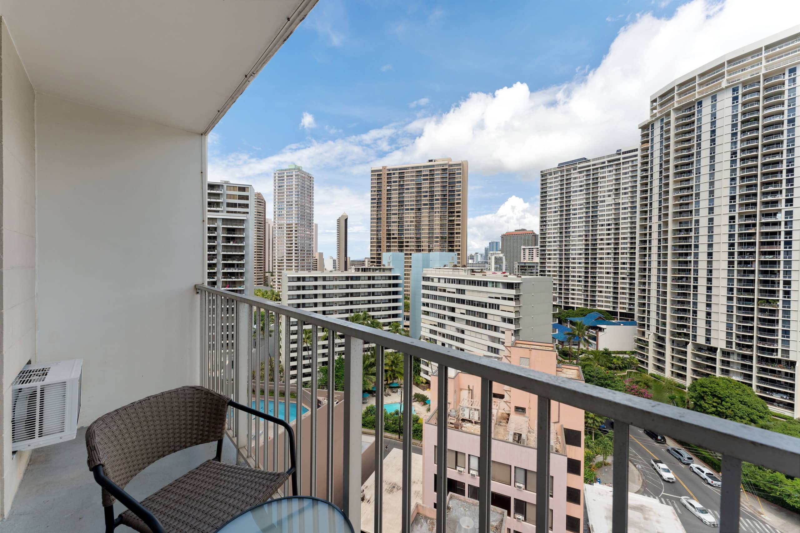 14F Cute Studio @ Inn On the Park - Image 9