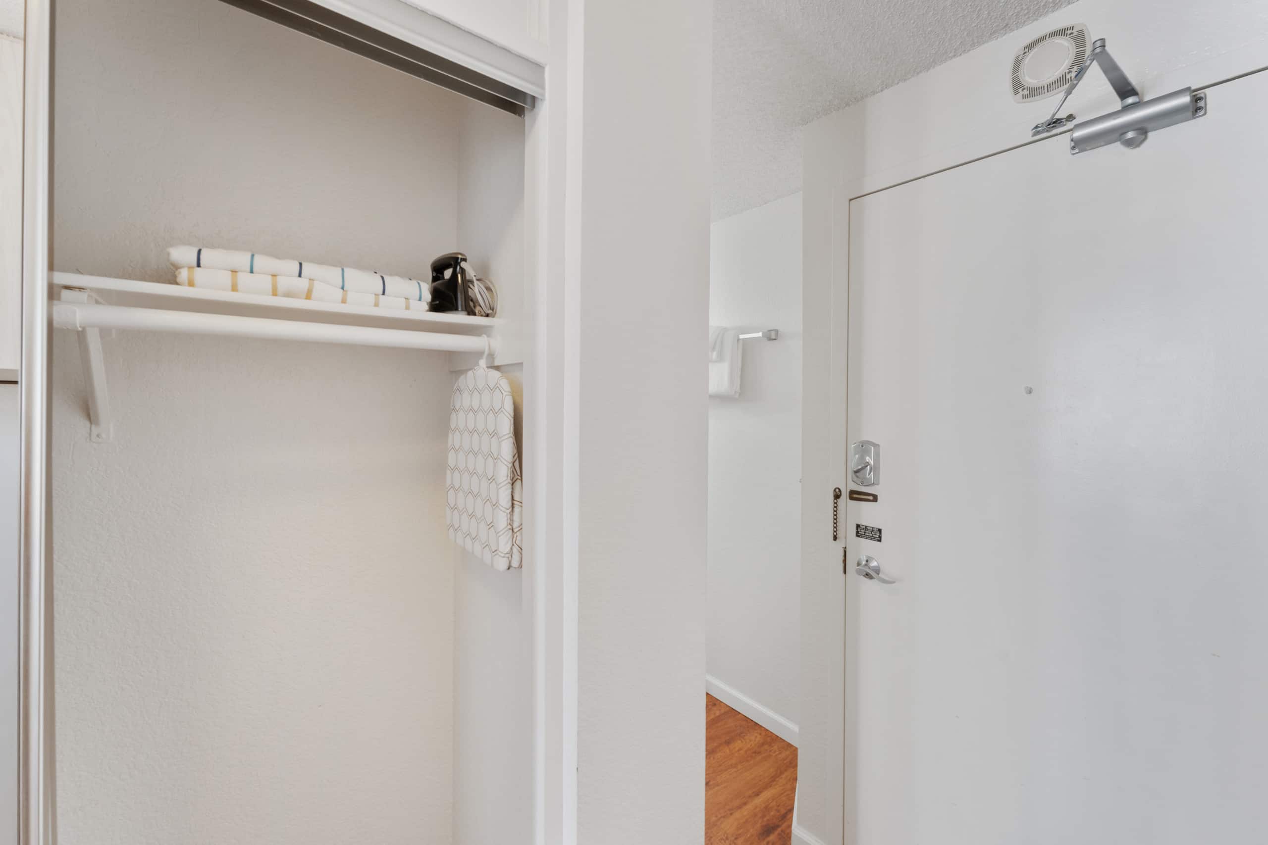 14F Cute Studio @ Inn On the Park - Image 8