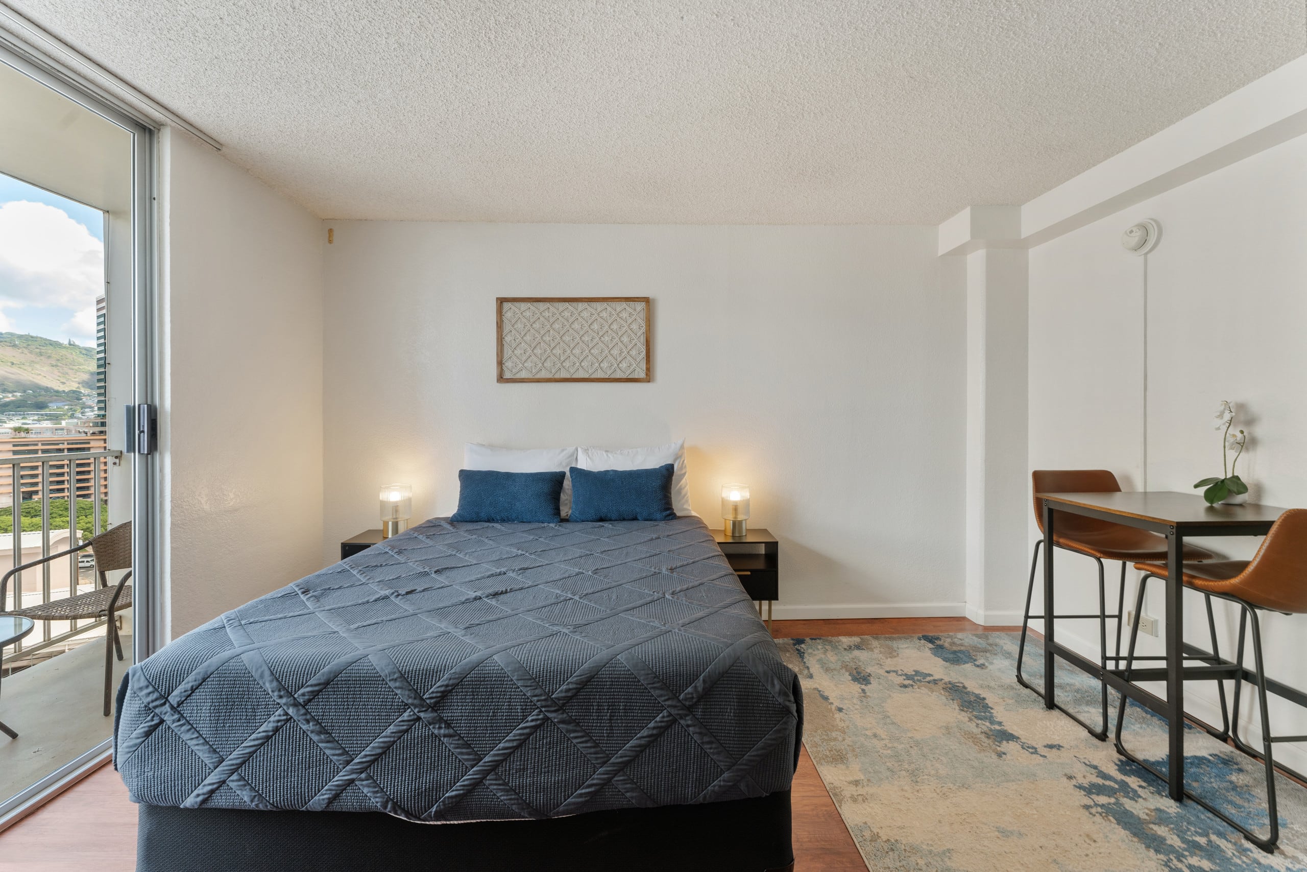 14F Cute Studio @ Inn On the Park - Image 16