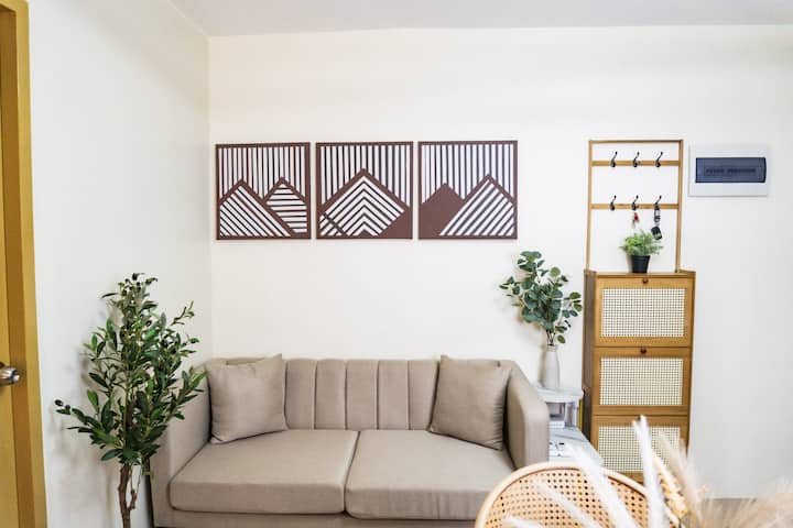 Cs01 2br - Unpack & Unwind In The City - Filipinas