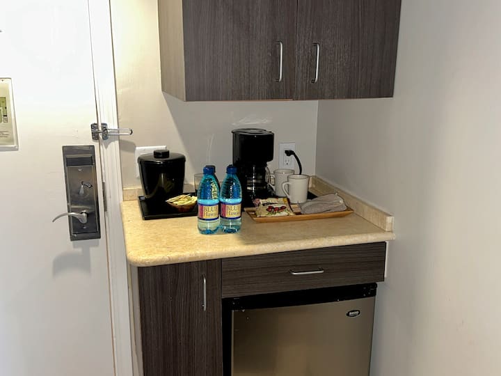Ocean&diamond Head View Studio In Waikiki /No Fees - Honolulu, HI
