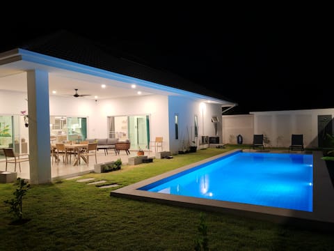 Pool villa with 2 bedrooms
