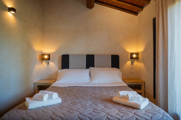 Love & Wine - San Giovanni Valdarno