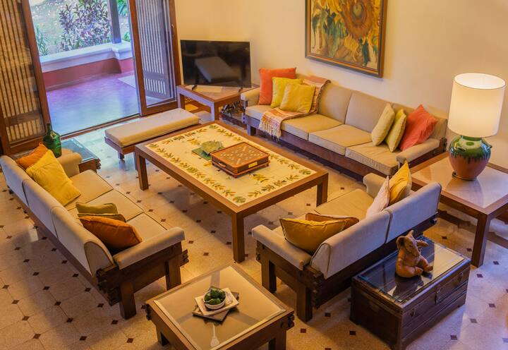 Living room image 1
