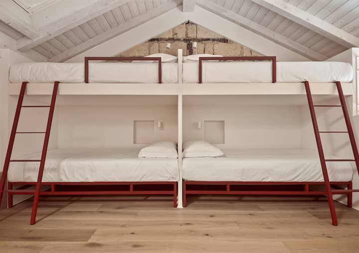 Pozzolana Large Family Room – Gabanon Hostel - Casale Monferrato