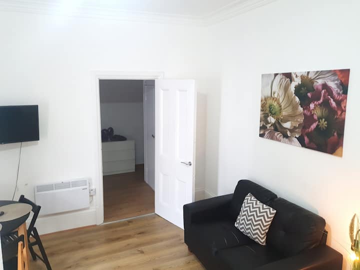 მისაღები ოთახი