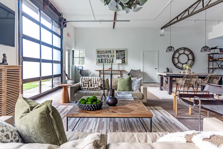 Historic 4-br Loft Near Ivy House | Saugatuck - Saugatuck, MI