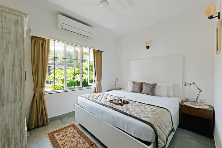 Bedroom 3 image 1