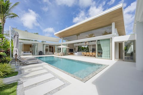 Brand NEW Stylish Bali Chic large 4BD Villa