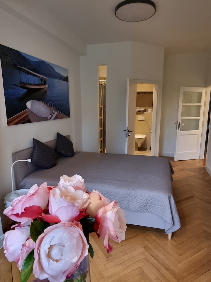 Großzügige Moderne Wohnung 15 Min Vom Dom - Aix-la-Chapelle