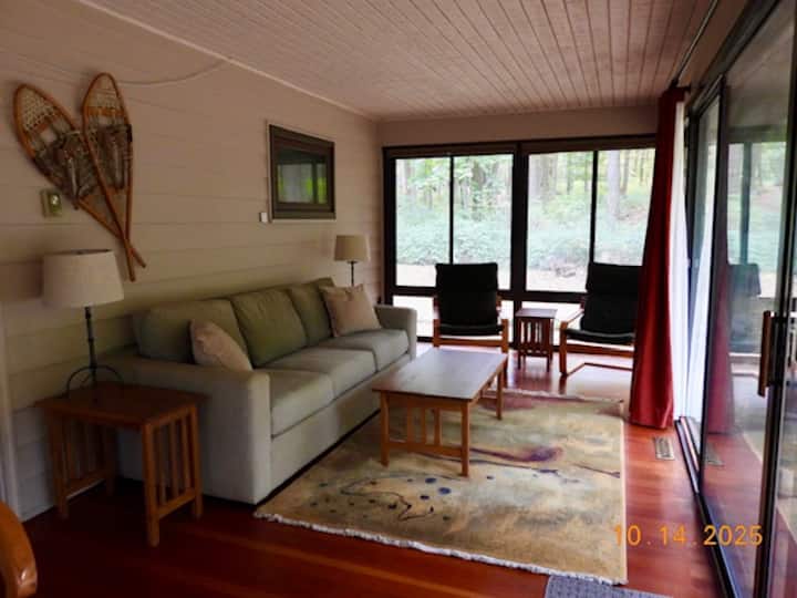In Donegal: Private Creek Side Cabin In The Woods. - Donegal, PA