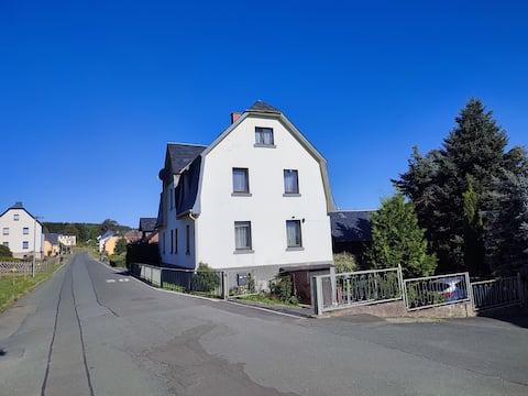 "Grimberg" vacation home & large property