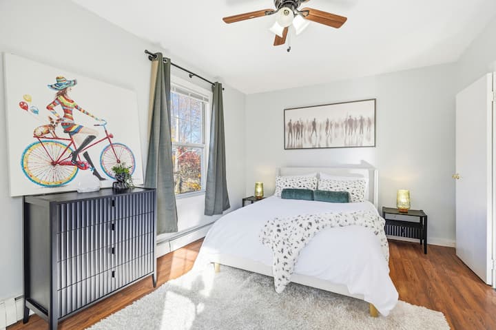 Sleek Downtown Apartment | 30+ Day Stays - White Plains, NY