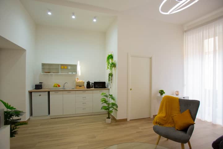 Incentro - Loft 10 Minutes From The Royal Palace - Caserta