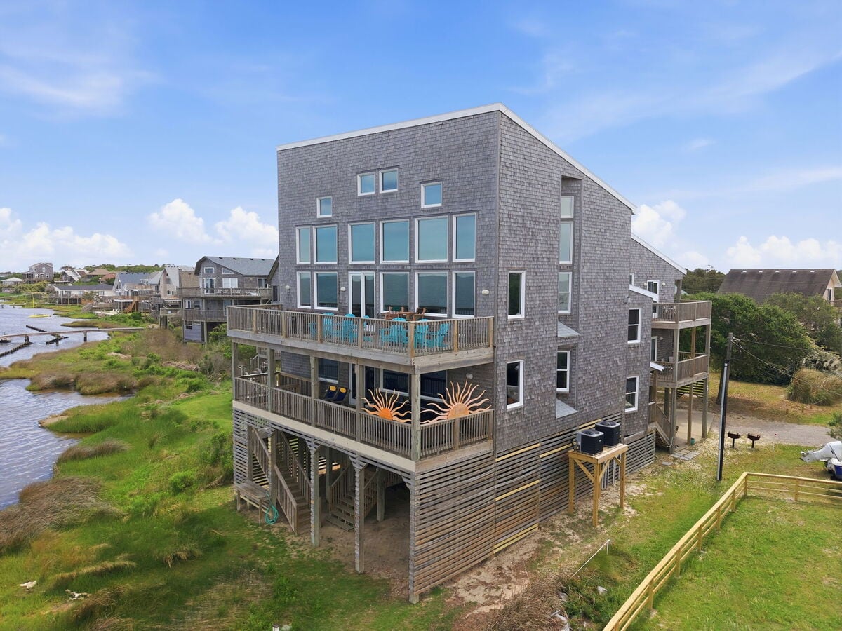 Soundfront Home with Views, Game Room & Hot Tub