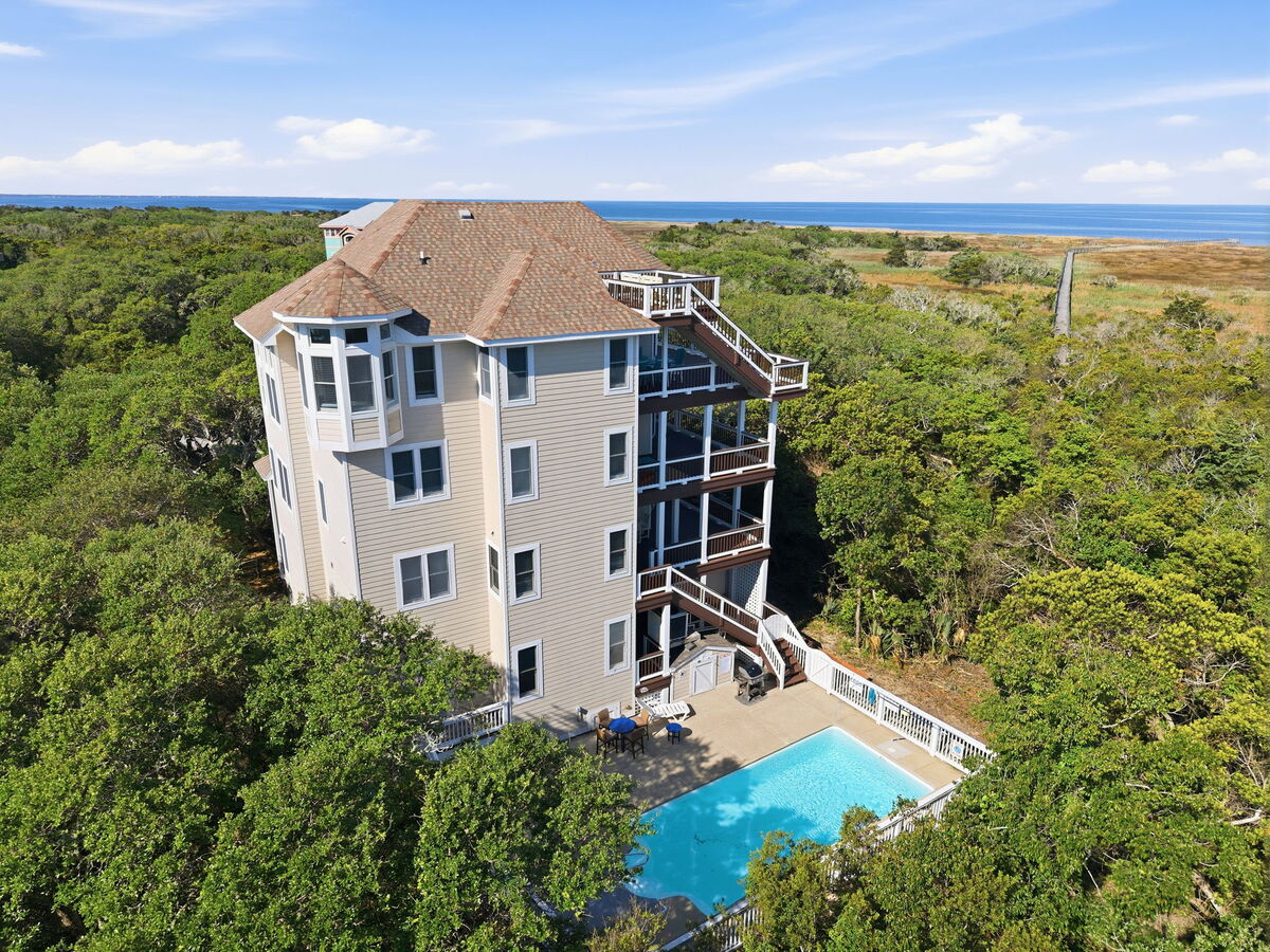 7BR with amazing views, pool, hot tub, pier, beach