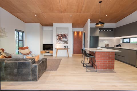 Top Airbnb: The Green Door in Waikato District