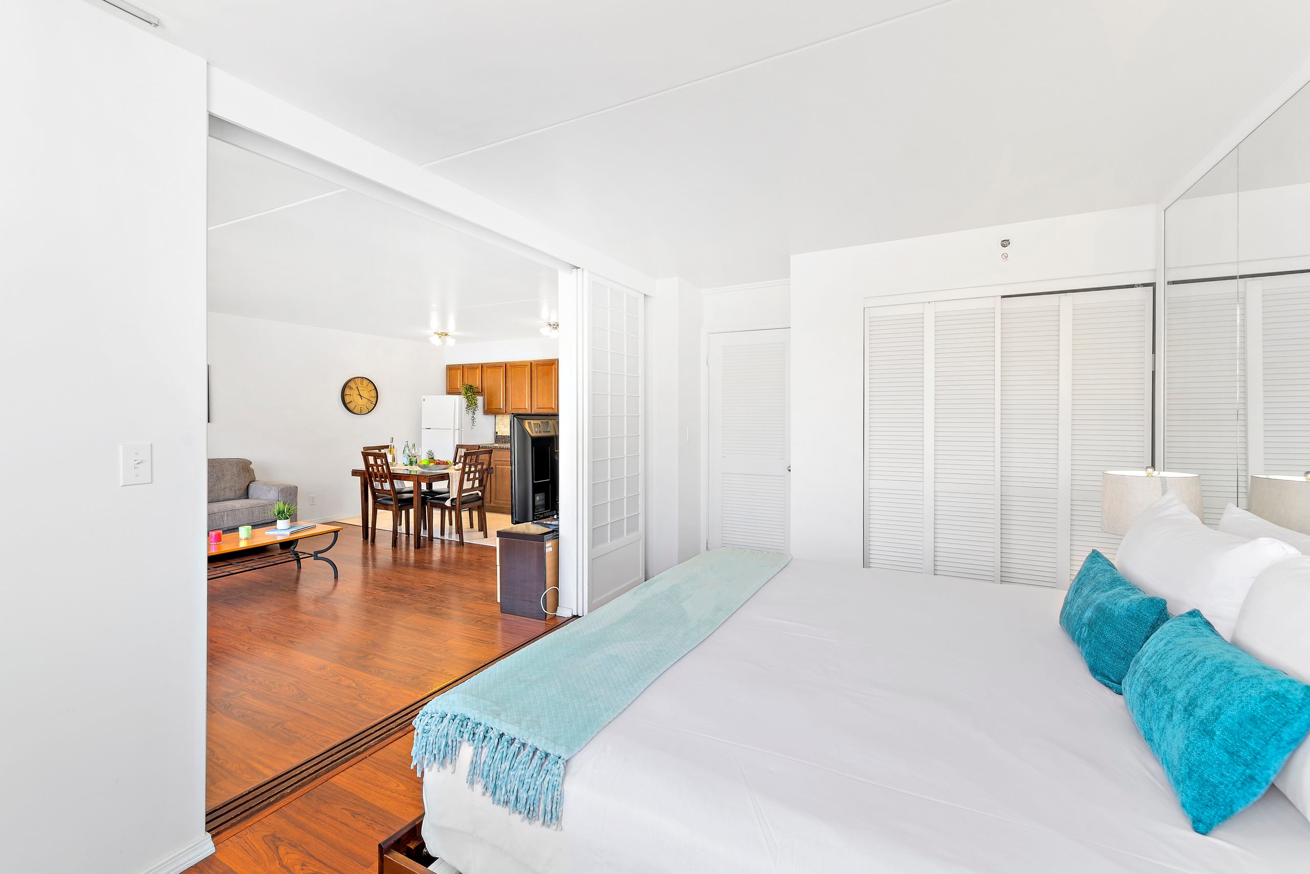 Condo in Honolulu · ★4.77 · 1 bedroom · 2 beds · 1 private bath - Image 18
