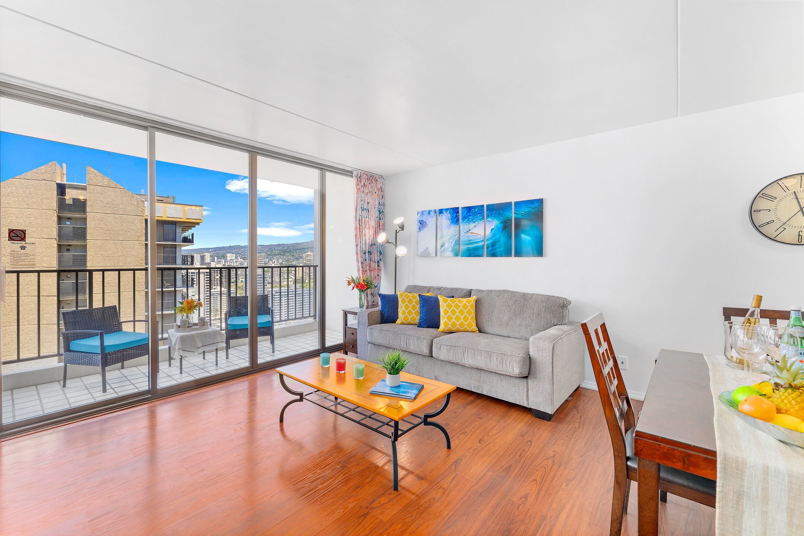 Condo in Honolulu · ★4.77 · 1 bedroom · 2 beds · 1 private bath - Image 5
