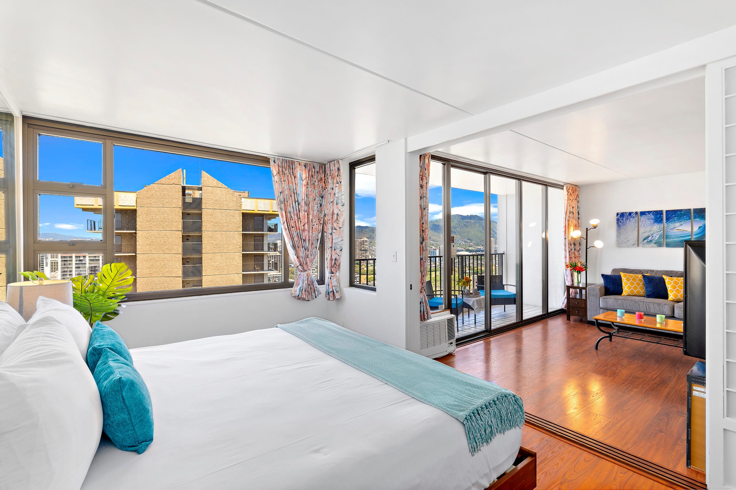 Condo in Honolulu · ★4.77 · 1 bedroom · 2 beds · 1 private bath - Image 20