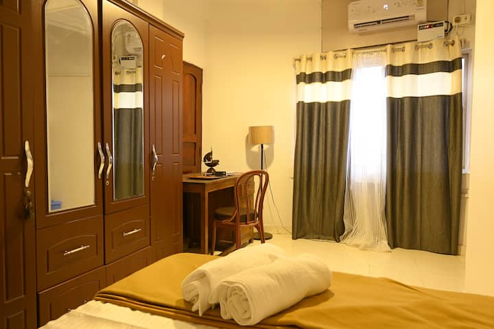 ארון בגדים בגודל מלא לכל הבגדים שלכם