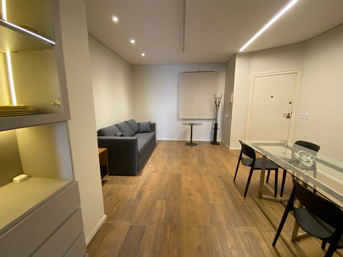 Departamento en San Nicolás con balcón frente al Obelisco