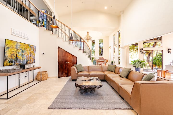 Gym|theatre|sauna|gameroom|putgreen|pool & Hottub - Carmel Valley, CA