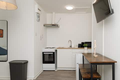 Top performing Airbnb: Lovely Studio in Phibsborough in Cabra