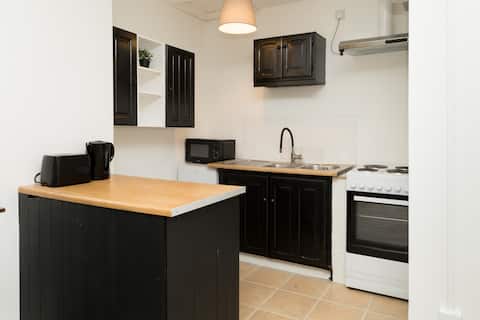 Popular Airbnb listing: Central Studio in Phibsborough in Stoneybatter