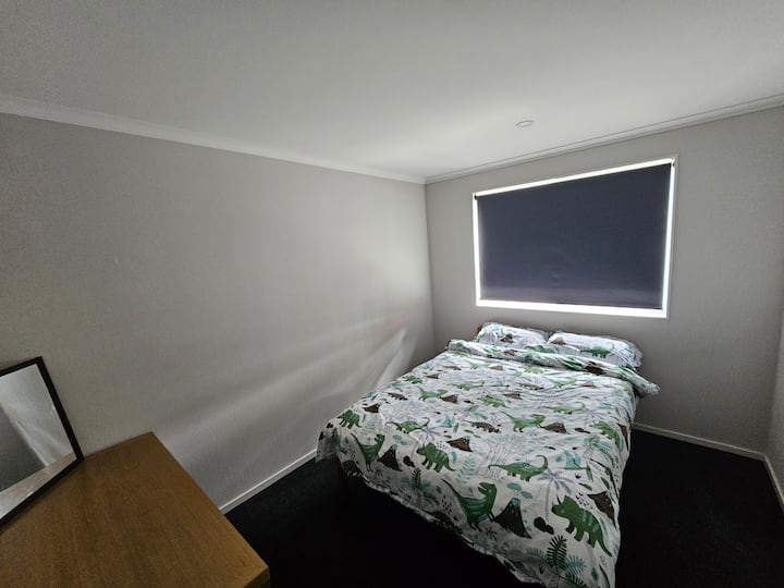 საძინებელი 4