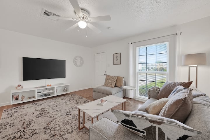 Cozy Bungalow In The Galleria - Houston, TX