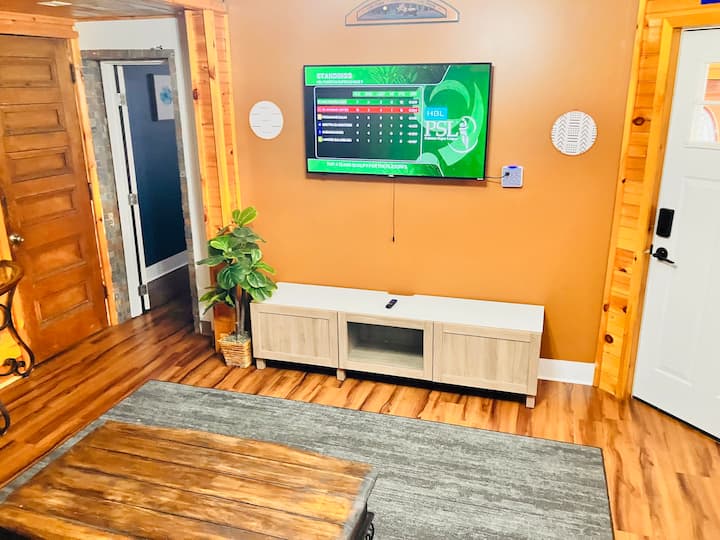 Salt City Urban Retreat - Syracuse, NY