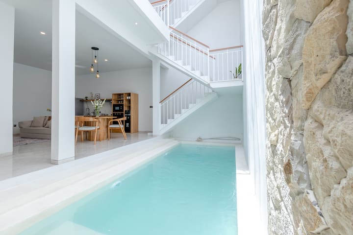 Minimalist Villa In Prime Seminyak Area - Sanur