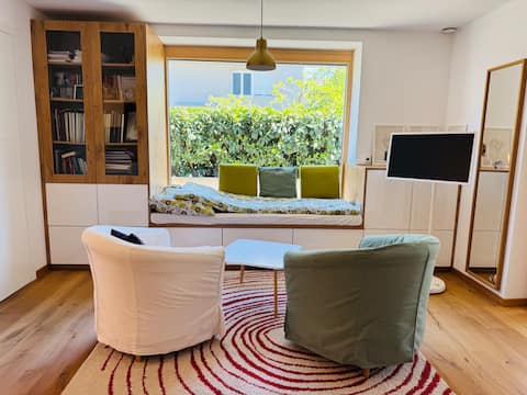 Successful Airbnb property: Cosy and peaceful studio apartment - free parking in Četrtna Skupnost Trnovo