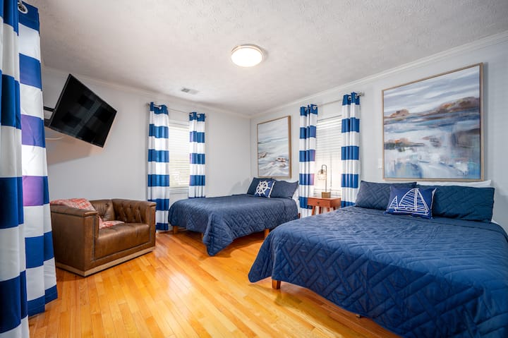 Chambre avec 2 lits Queen et télévision 43 pouces