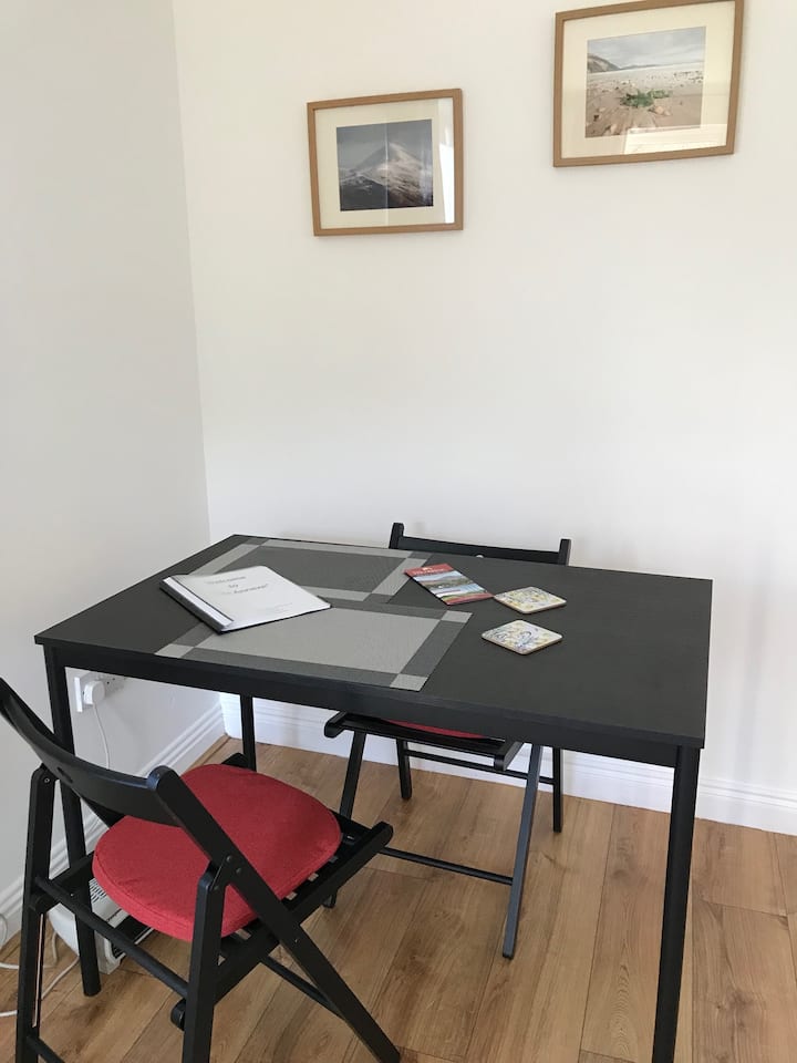 Comfy Annexe 
 Near Croagh Patrick With Sea Views - Westport