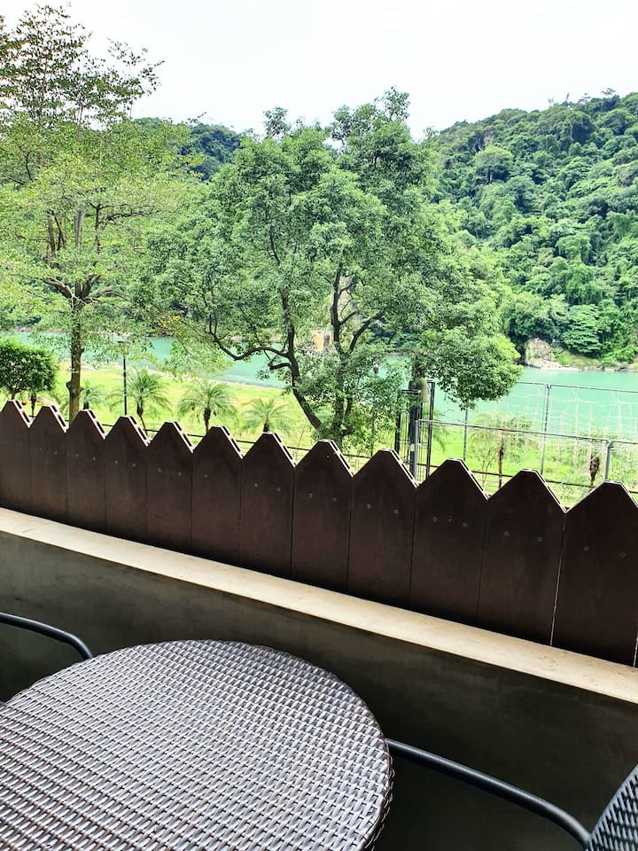 Bitan Lake View | 6-min Walk To Mrt & Riverside - Taipei