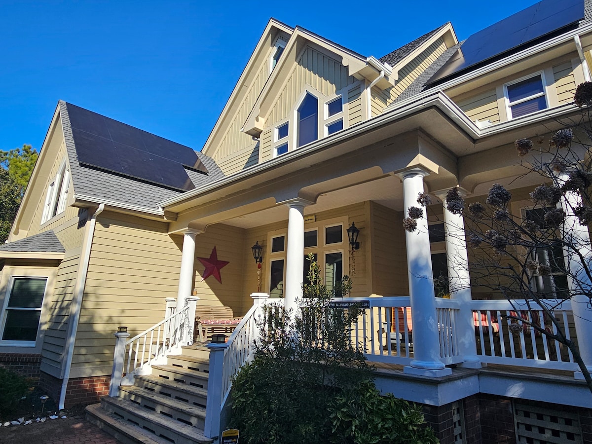 Corolla Family house! Pool, gameroom, golf, beach!