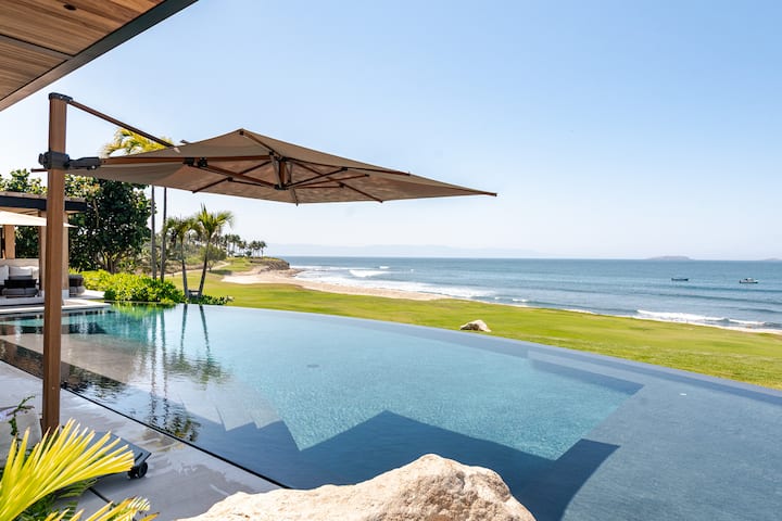 Sky-high Luxury: Panoramic Views & Full Staff - Punta Mita
