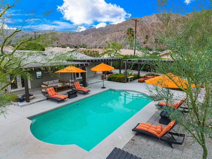 Resort Style Backyard| Pool, Privacy & Open Space - La Quinta, CA