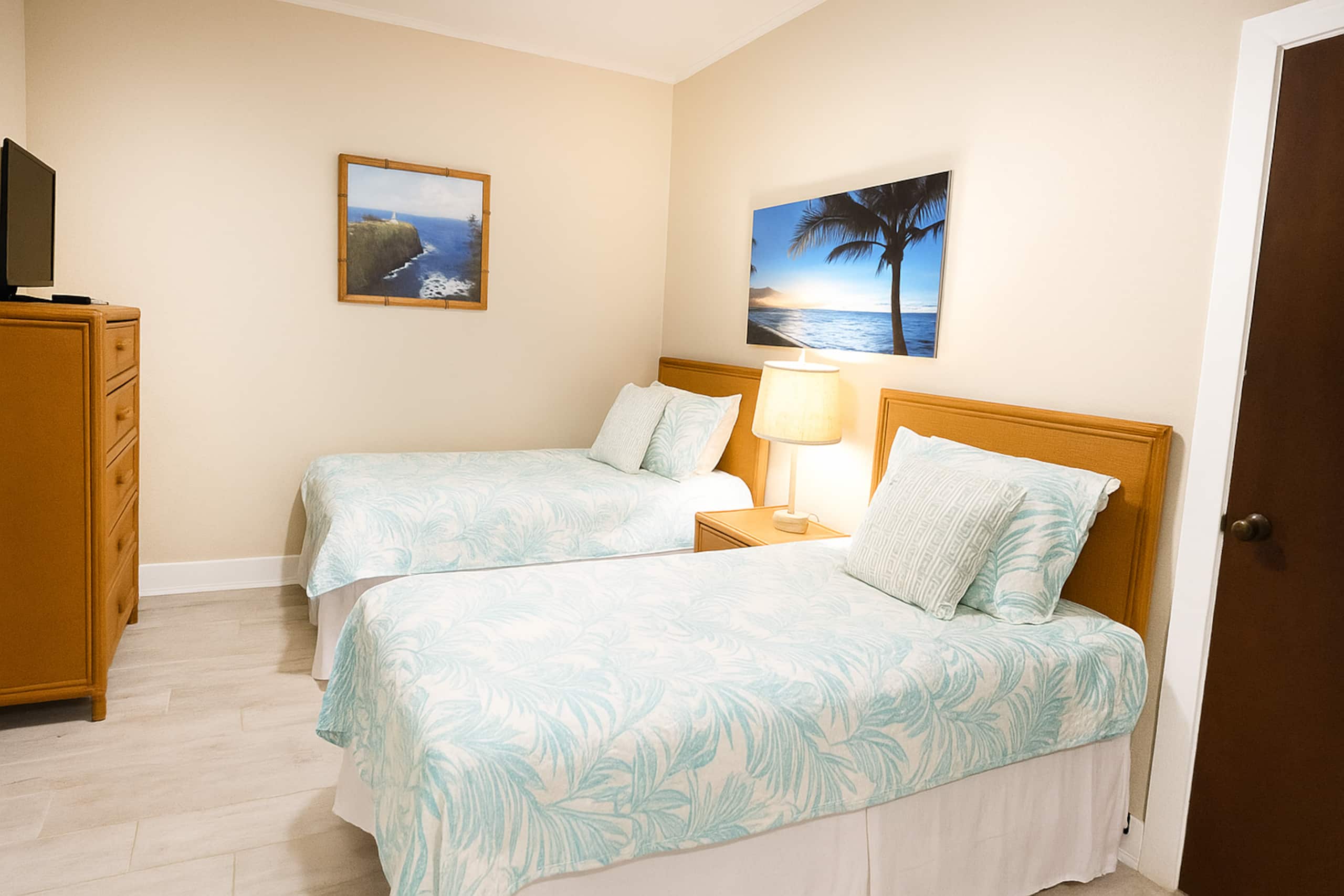 Home in Koloa · ★4.86 · 2 bedrooms · 4 beds · 2 baths - Photo 4